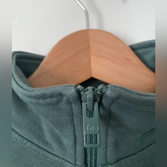 Tna Airy Fleece Boyfriend 1/4 Zip Sweatshirt Green Size Small Cozy Loungewear - Picture 7 of 9